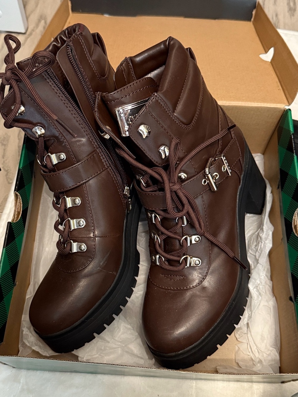 Guess NEW Women’s Brown Lace-Up Ankle Boots 7.5